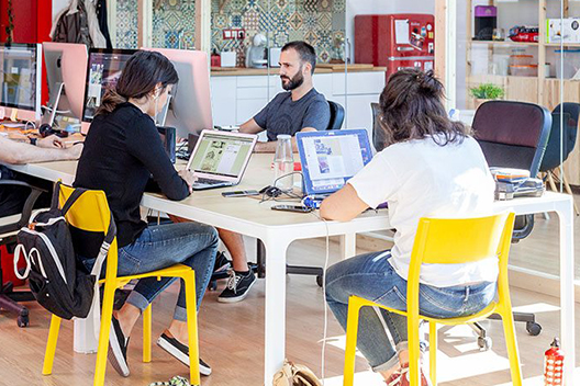 Ambiente de la oficina de Squembri en Granada